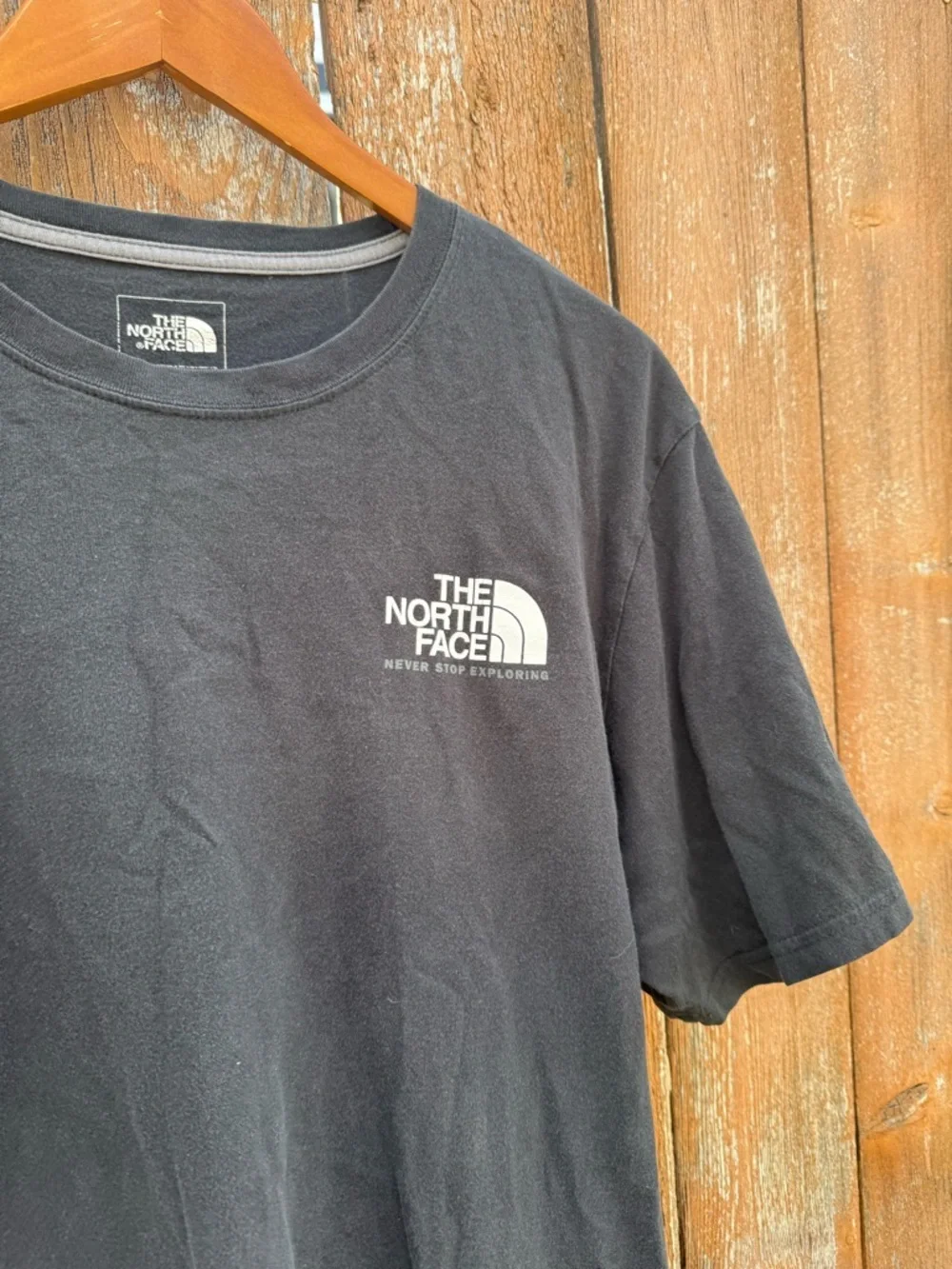 North Face Men’s Black White Logo Short Sleeve Tee Shirt Size Large
